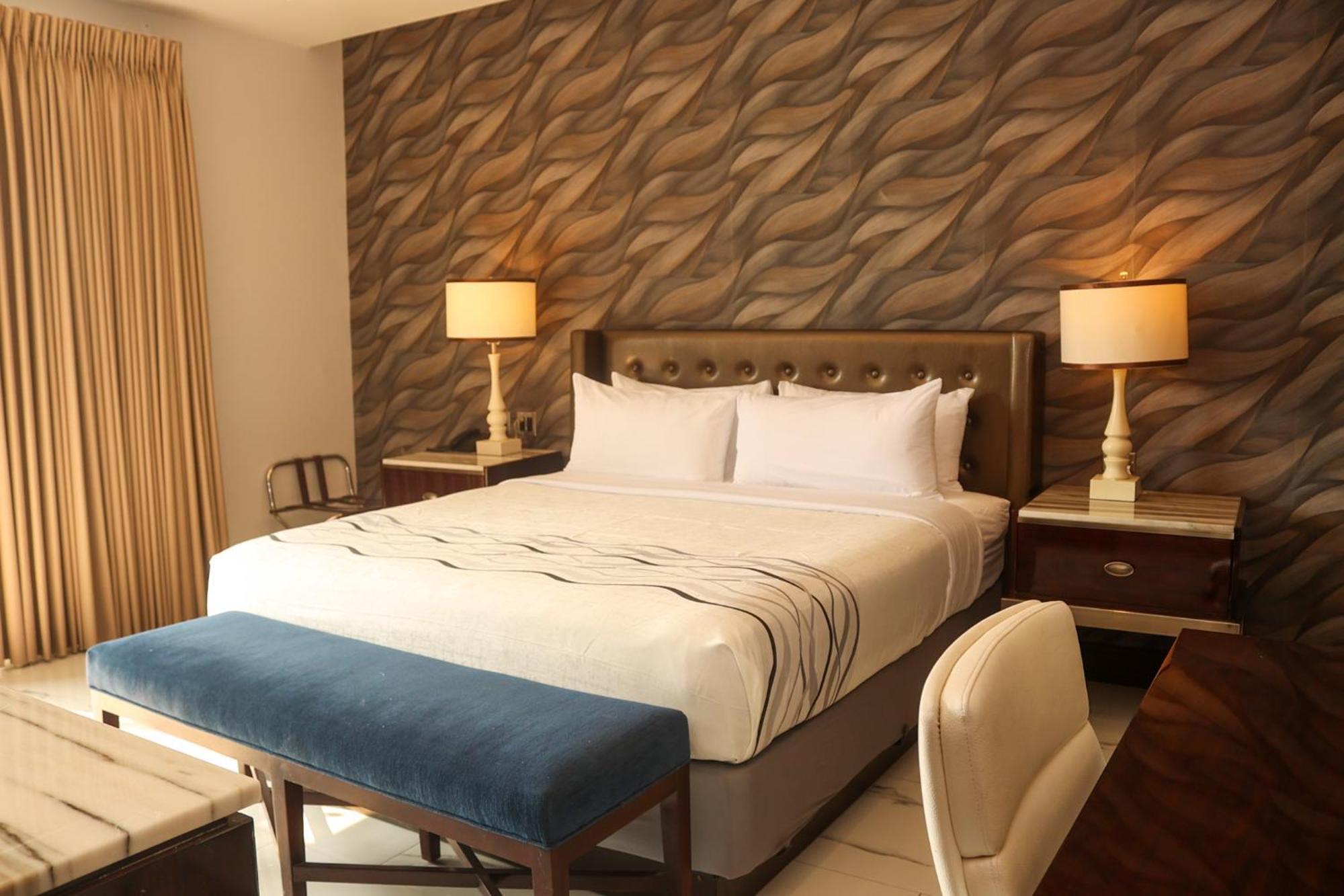 Hotel Grand One Plaza Tijuana Zewnętrze zdjęcie