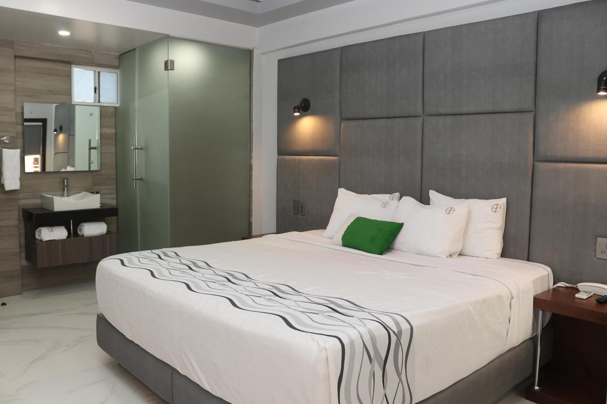 Hotel Grand One Plaza Tijuana Zewnętrze zdjęcie