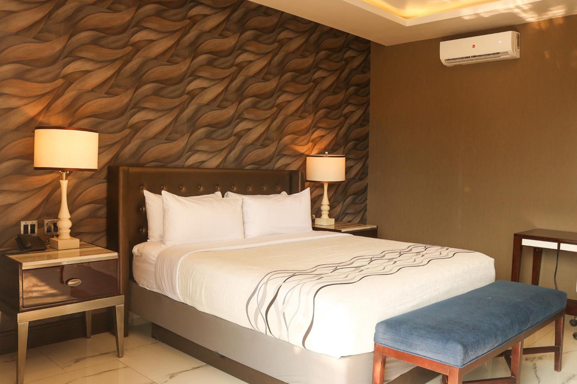 Hotel Grand One Plaza Tijuana Zewnętrze zdjęcie